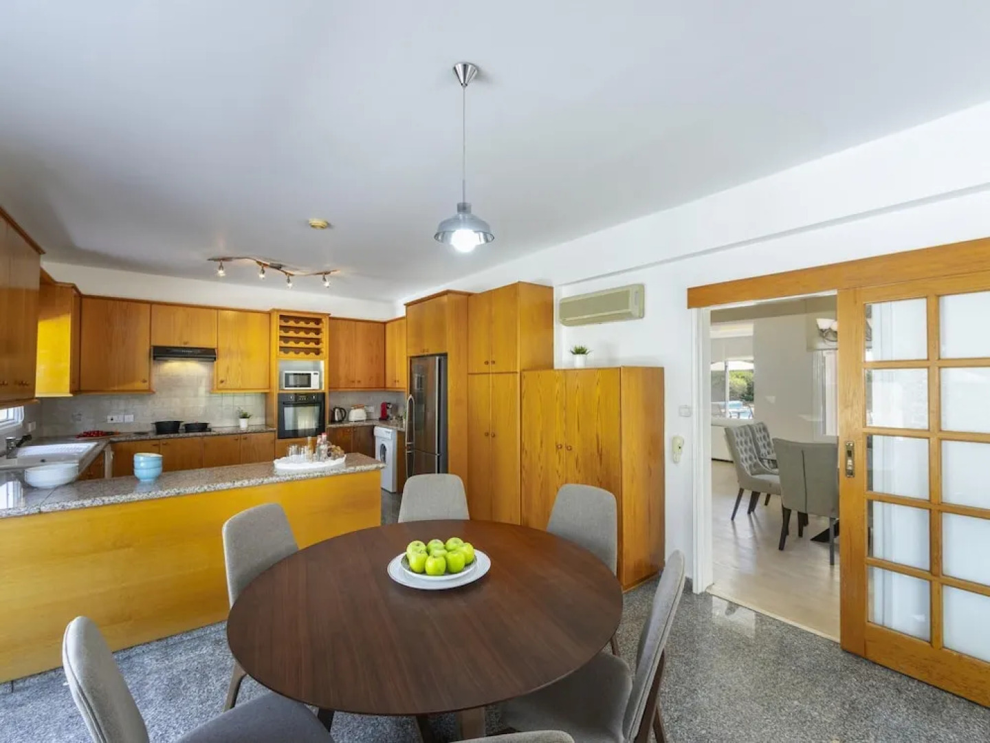 Meneou Seaside Mansion 7