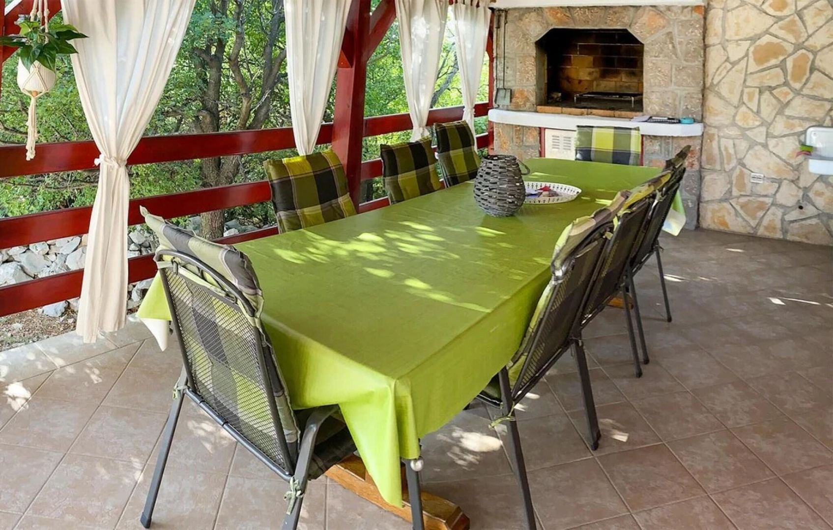 Nice Home in Starigrad With Wifi and 3 Bedrooms