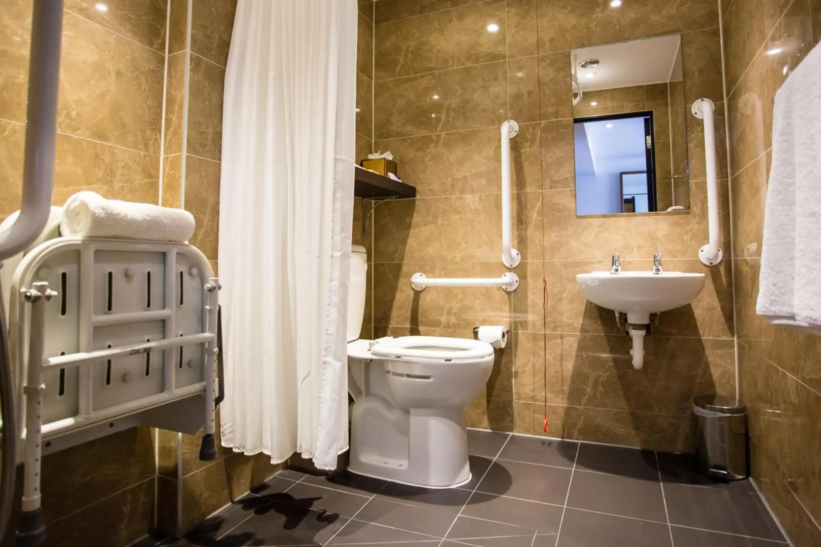 Crowne Plaza Gerrards Cross by IHG