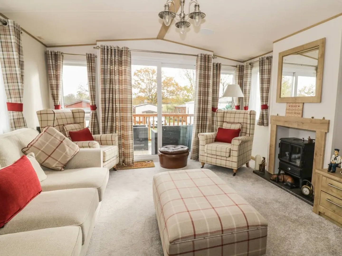 27 Lake View, Norwich