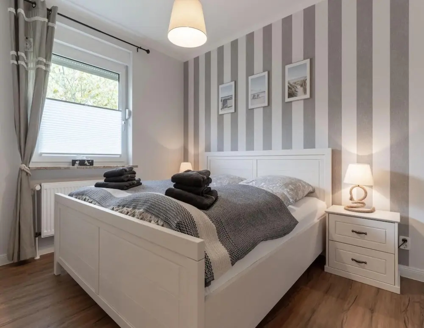 Apartment in Westerdeichstrich Near North Sea