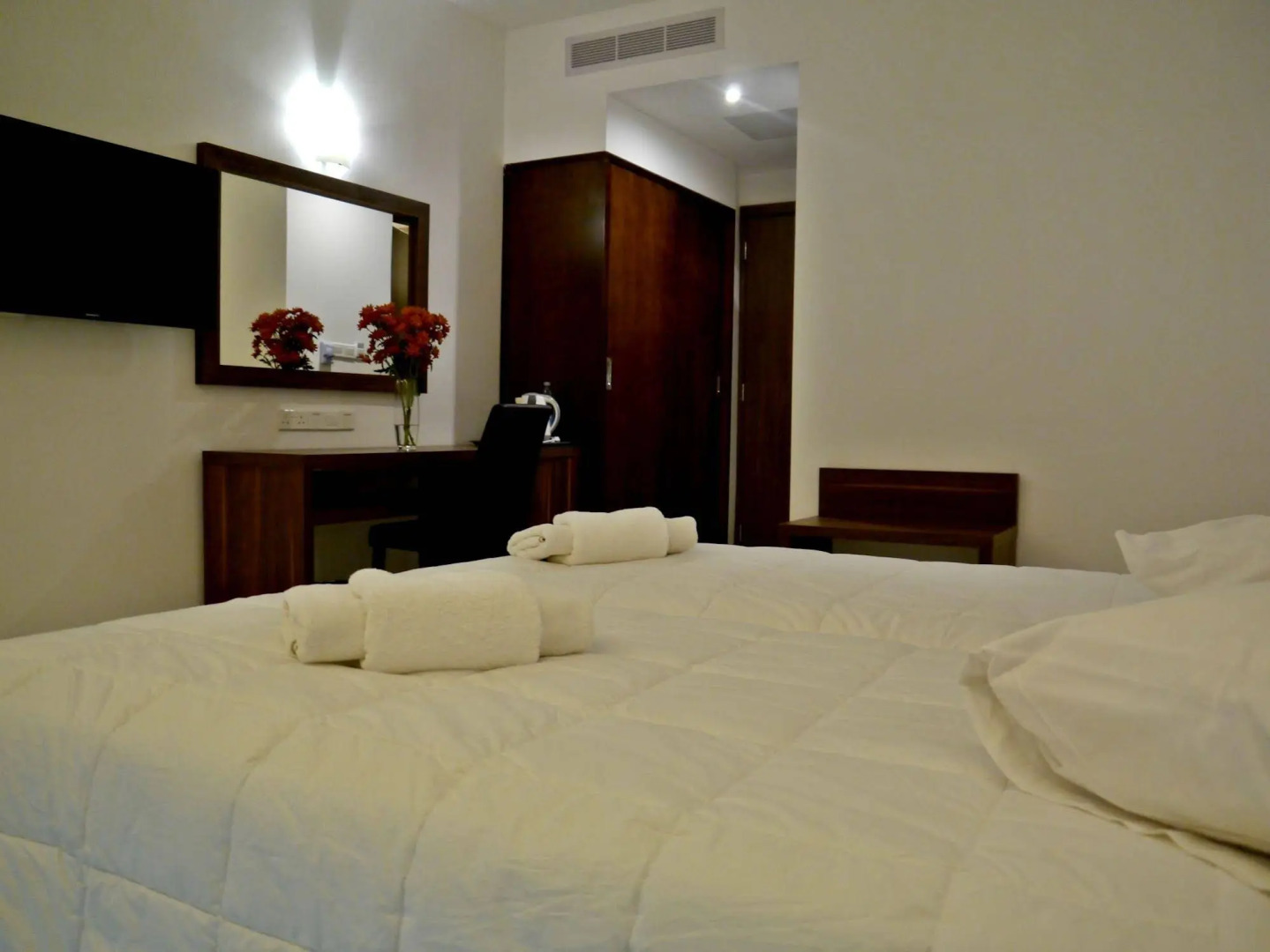 Theo Sunset Bay Hotel