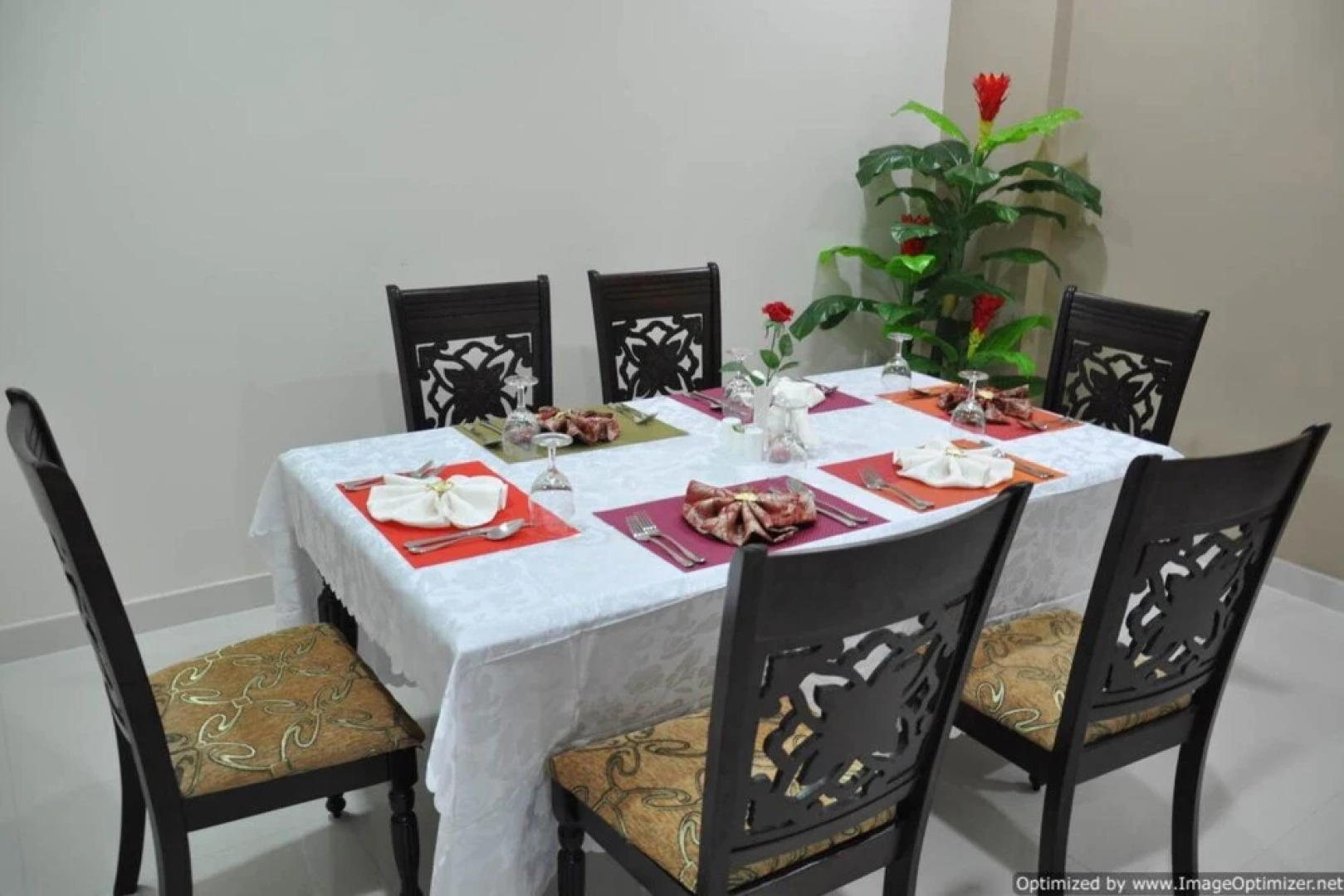 The Royal Garden Hotel