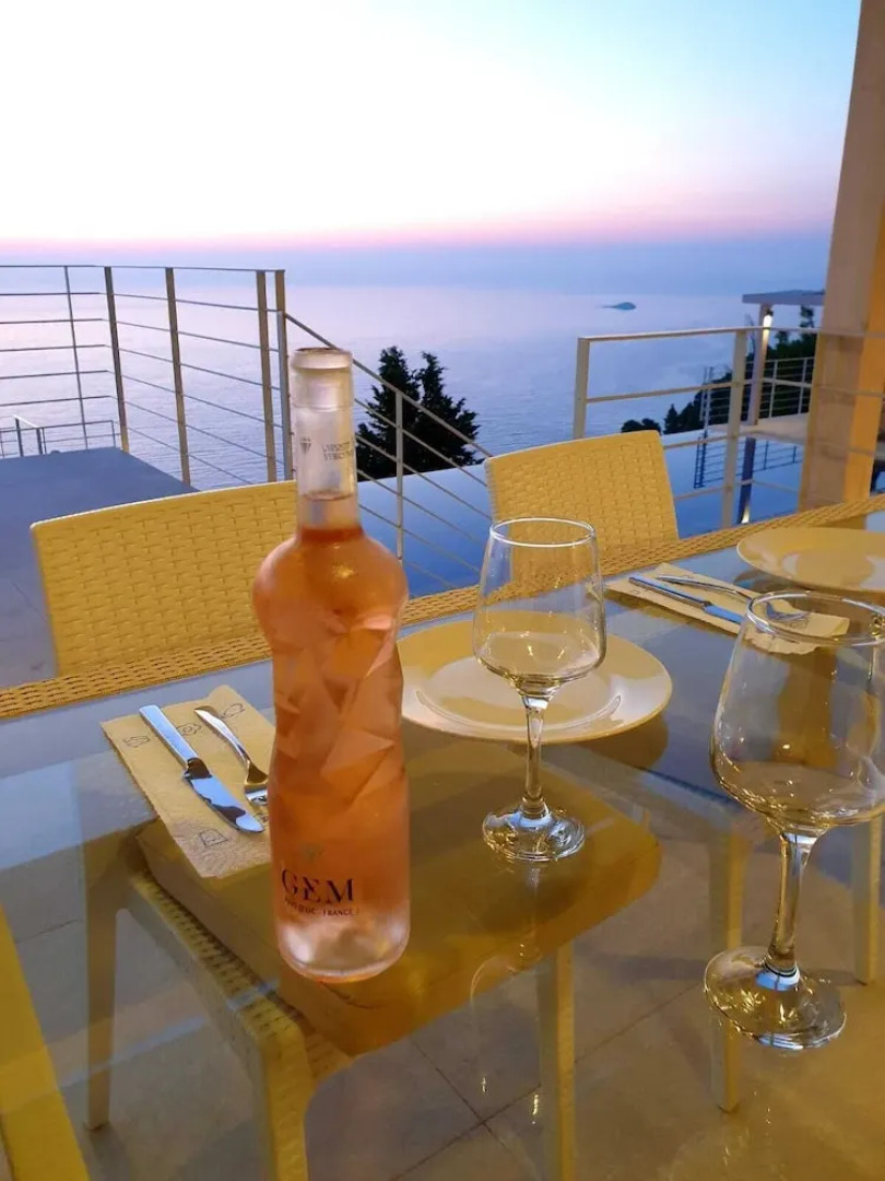 Okeanos Luxury Villas - Resort