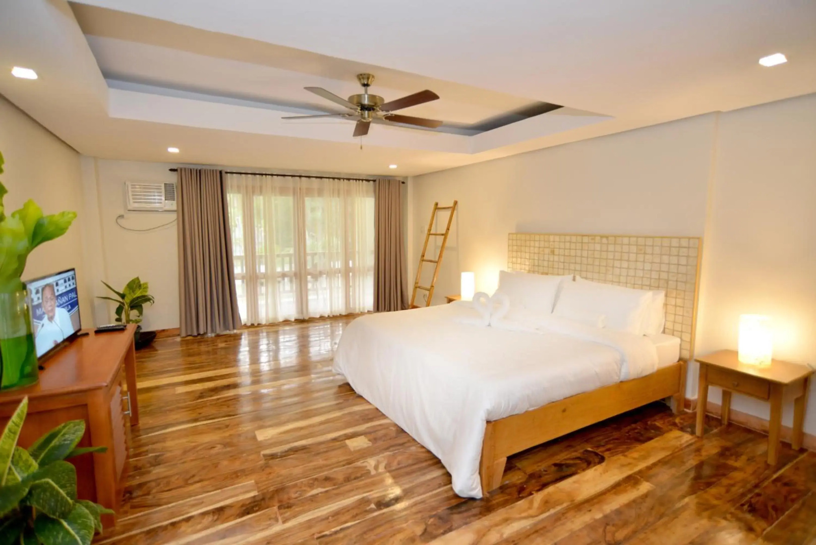 Nabulao Beach and Dive Resort