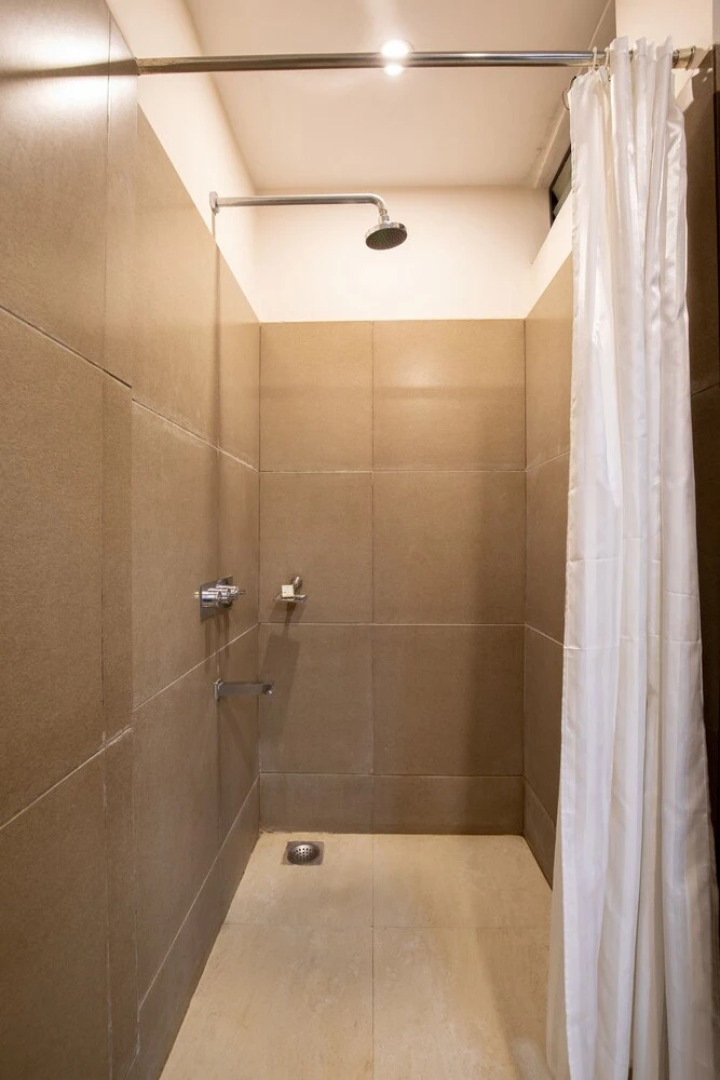 Capital O 19528 Hotel Park Palace