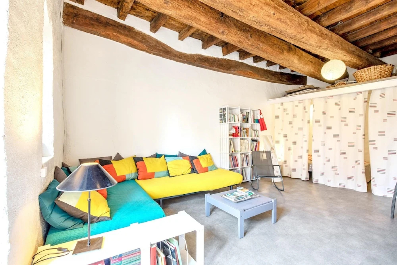 Studio in Villeneuve-lès-avignon, With Balcony