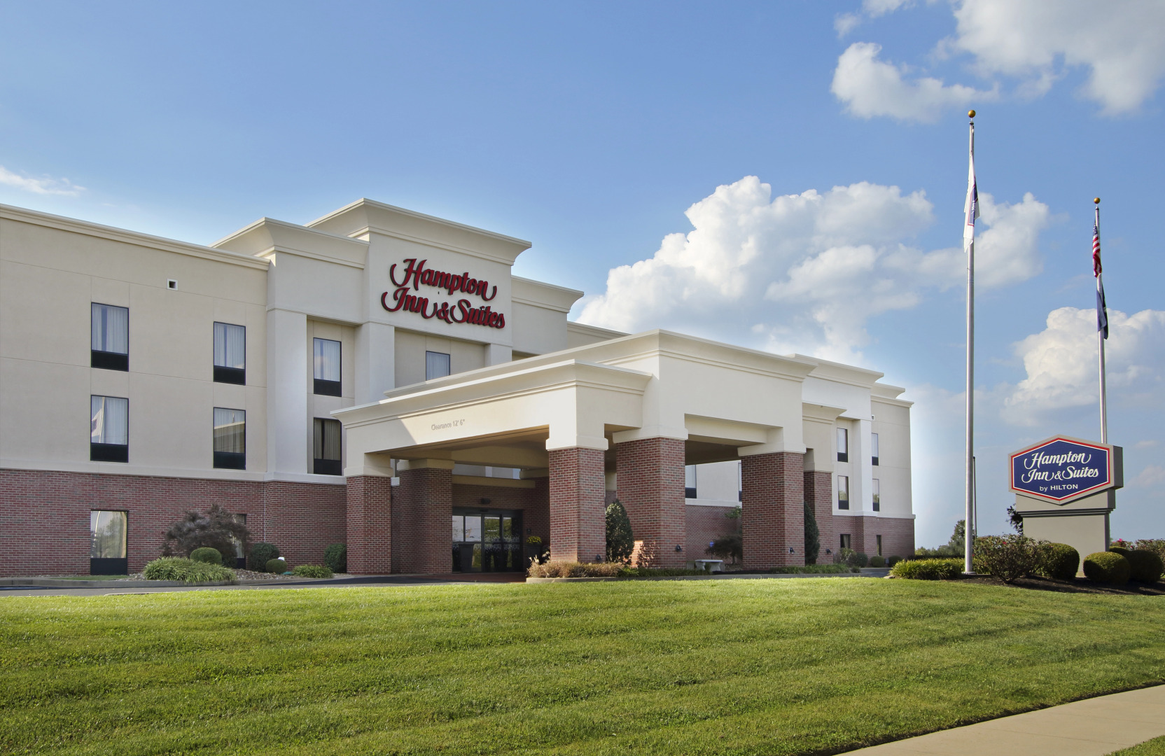 Hampton Inn & Suites Madisonville