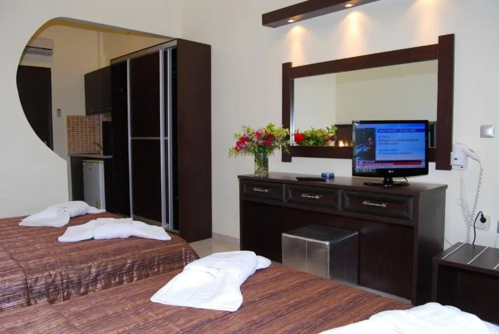 Philoxenia Village Hotel