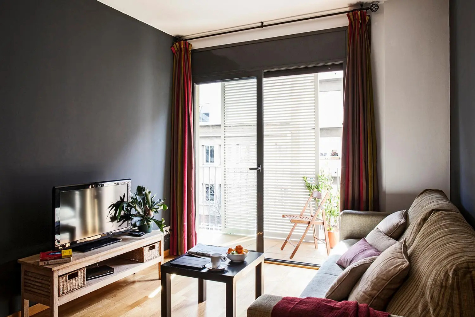 AinB Eixample Entenza Apartments