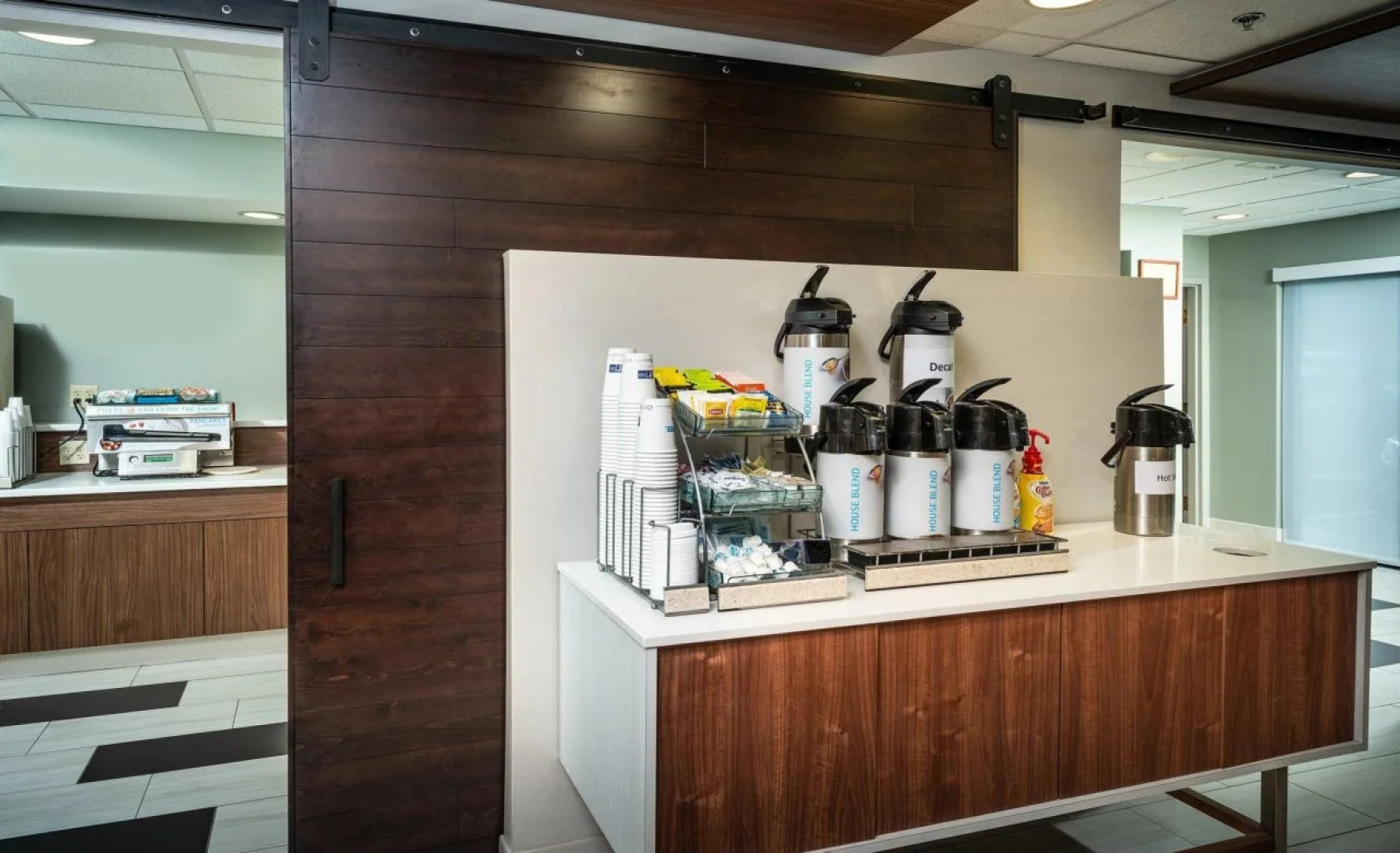 Holiday Inn Express Newport North - Middletown by IHG