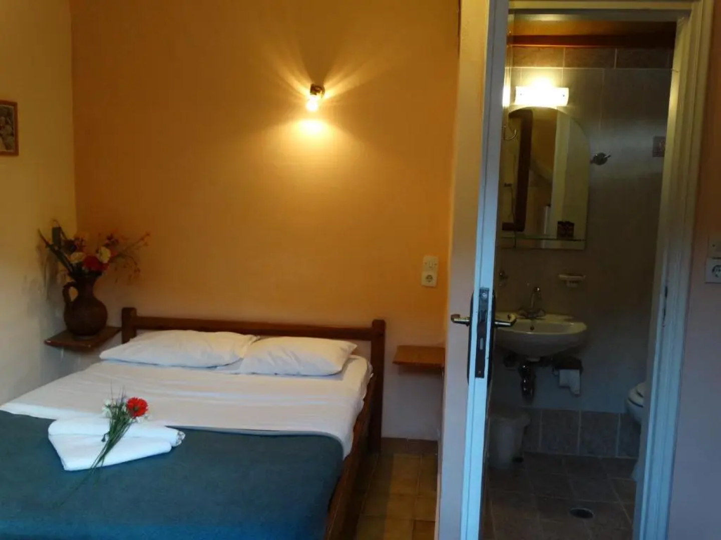 Akrotainaritis Rooms