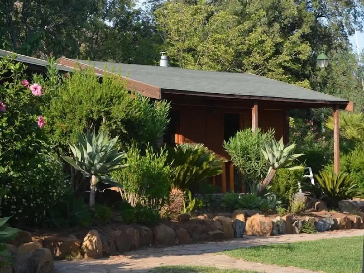 Bungalows Los Pedregales