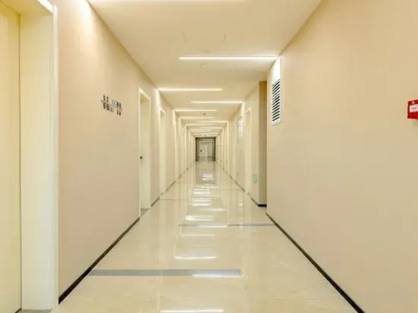 Dream Inn Hotel (Songjiazhuang Subway Station Branch)