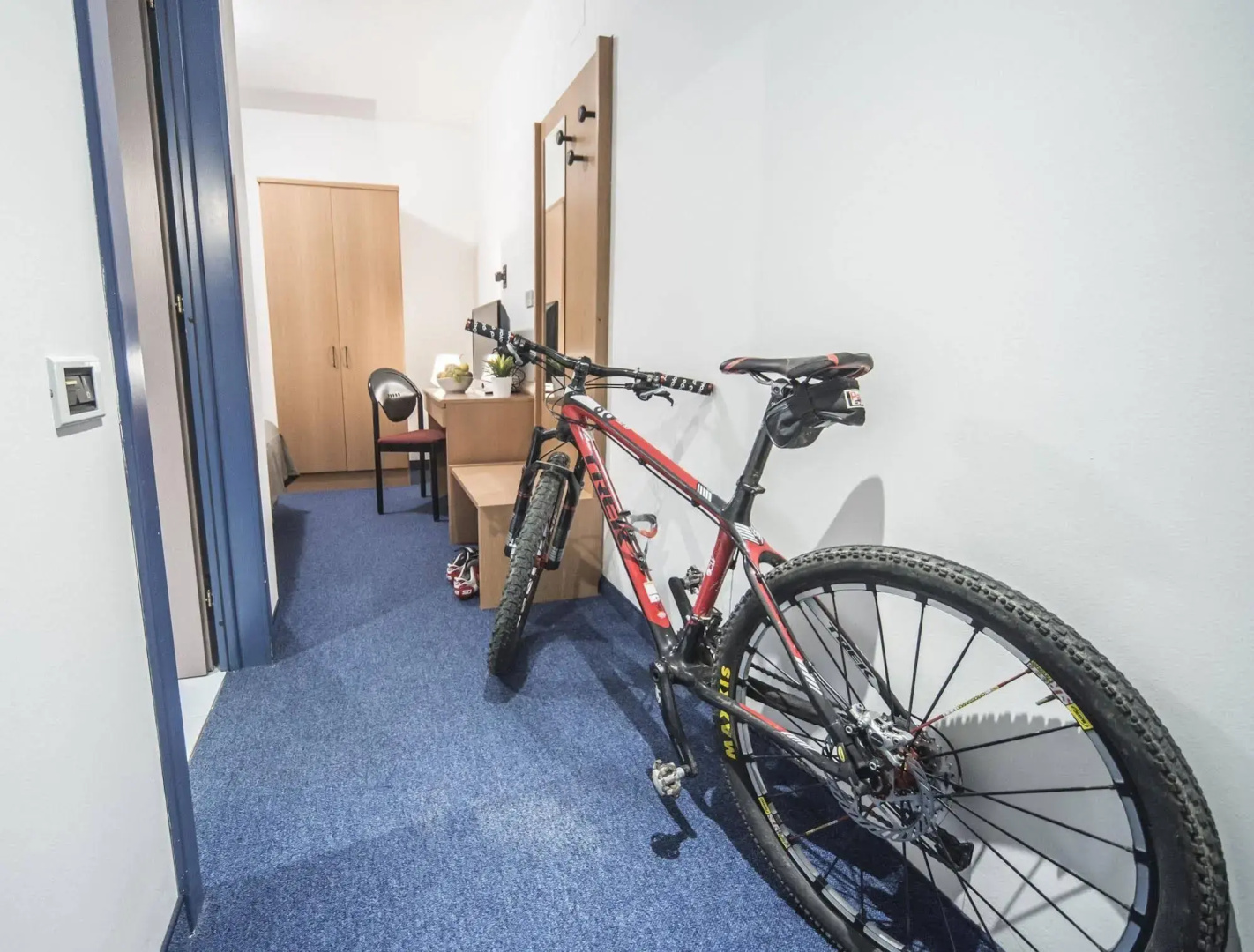 Fly Bike Hotel