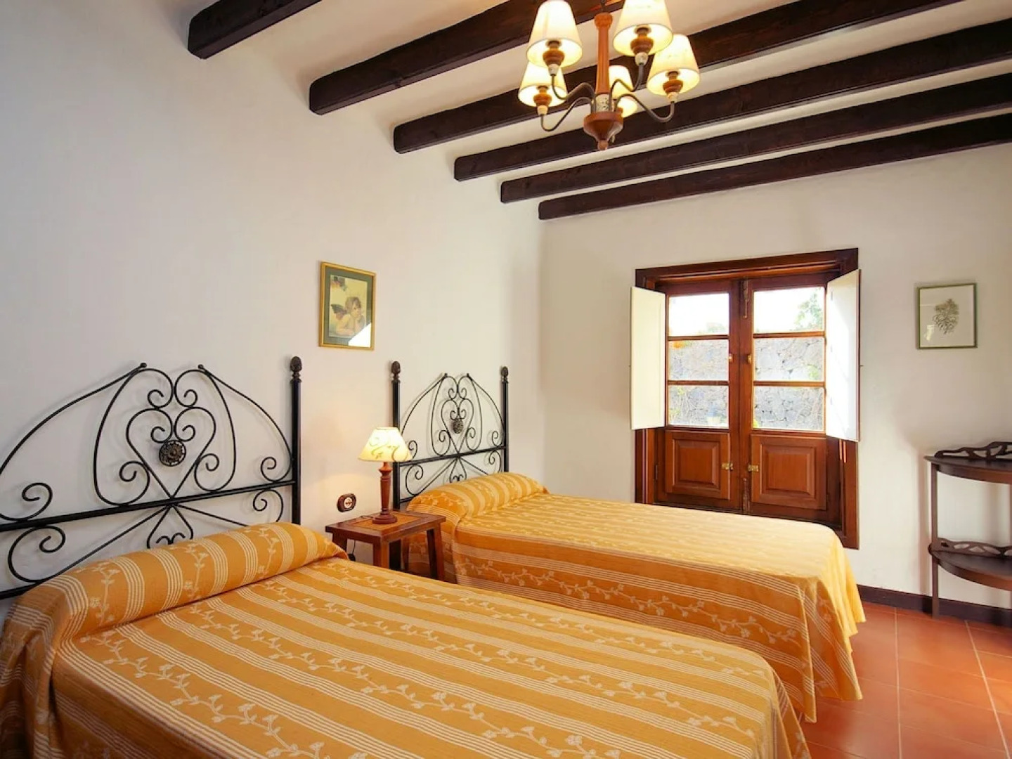 Detached Villa With Communal Swimming Pool Located in the North of Lanzarote