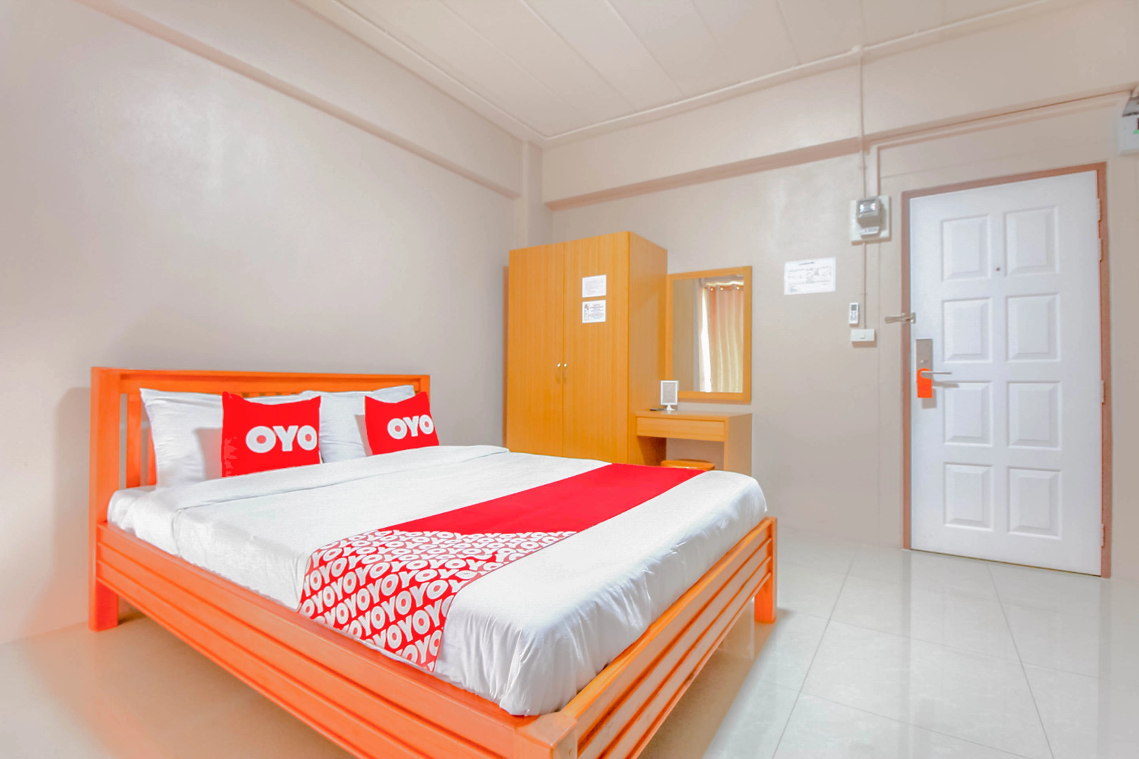 OYO 349 Aroonrung House