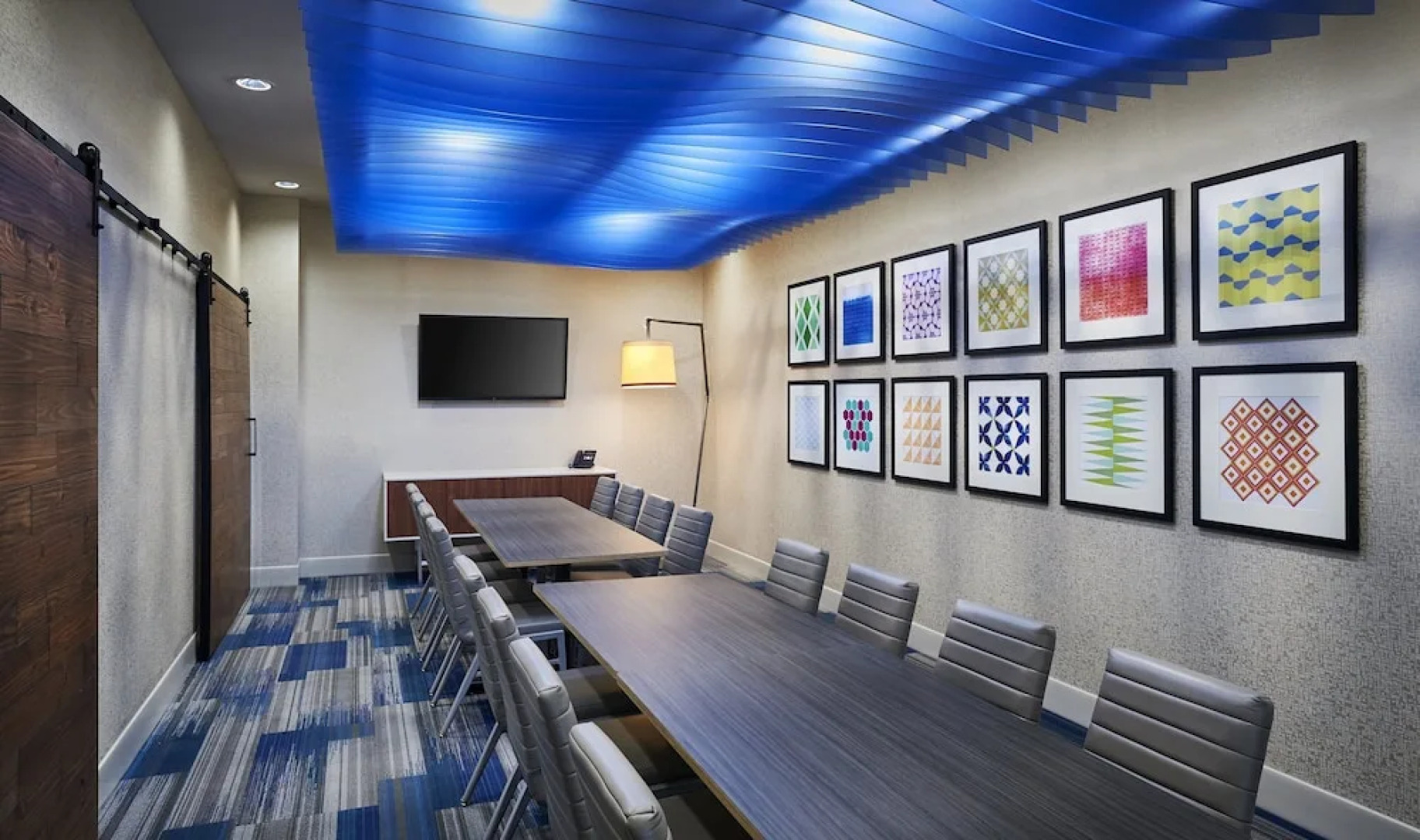 Holiday Inn Express & Suites Windsor East – Lakeshore, by IHG