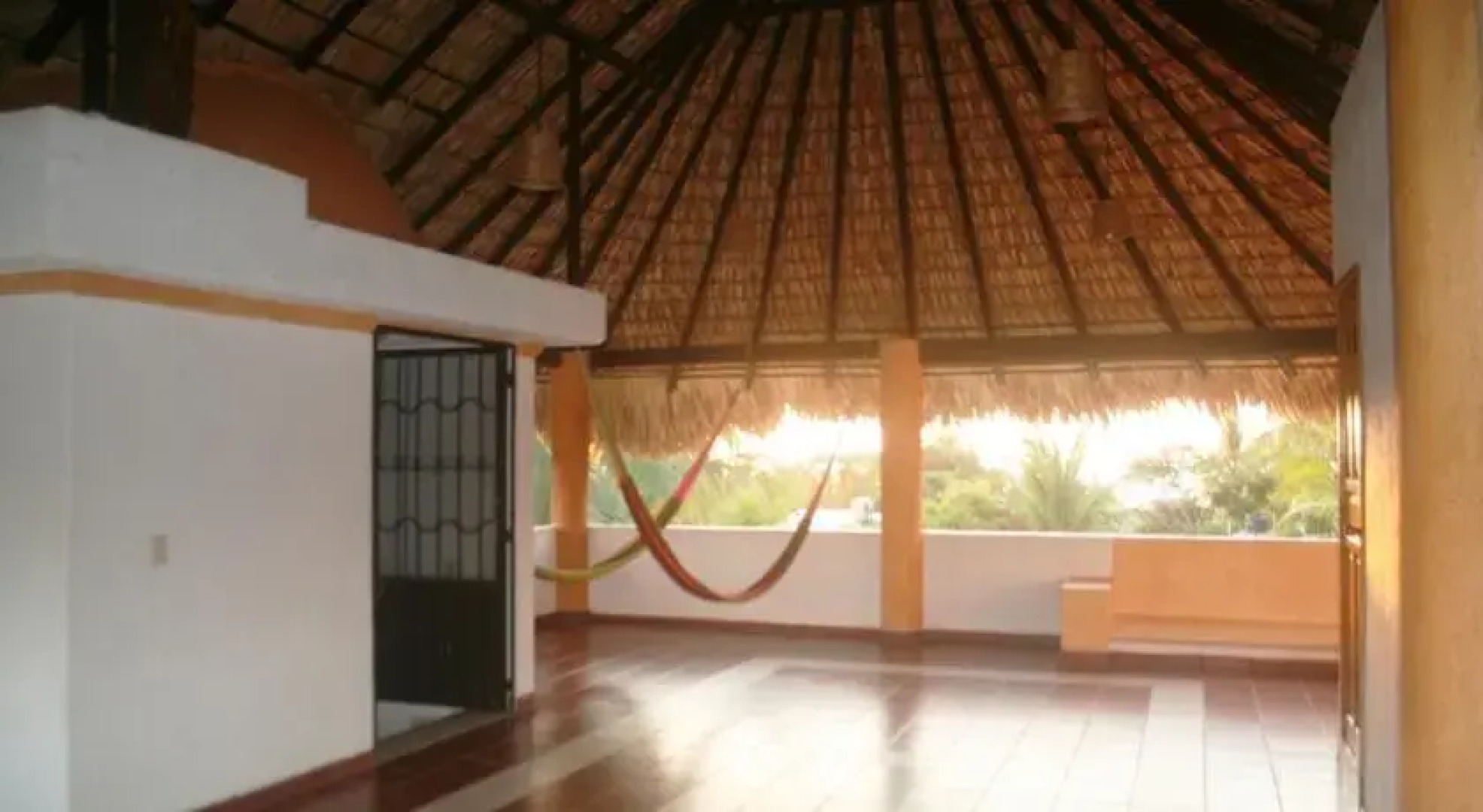 Bungalows House Pianpianito