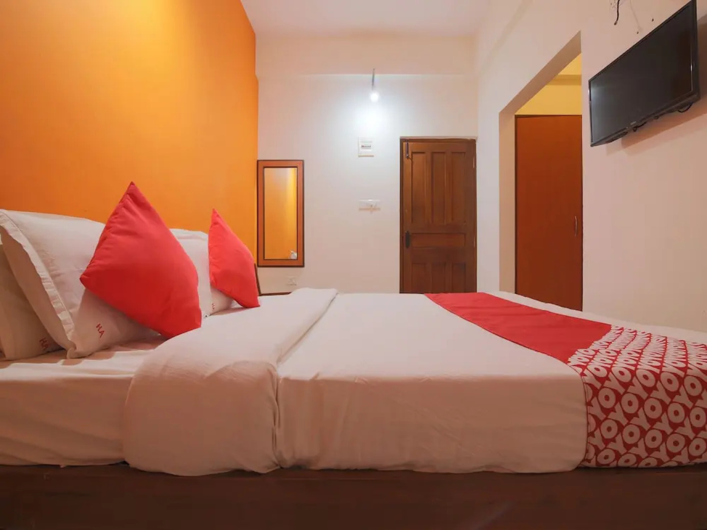 OYO 8631 Hotel Avanti