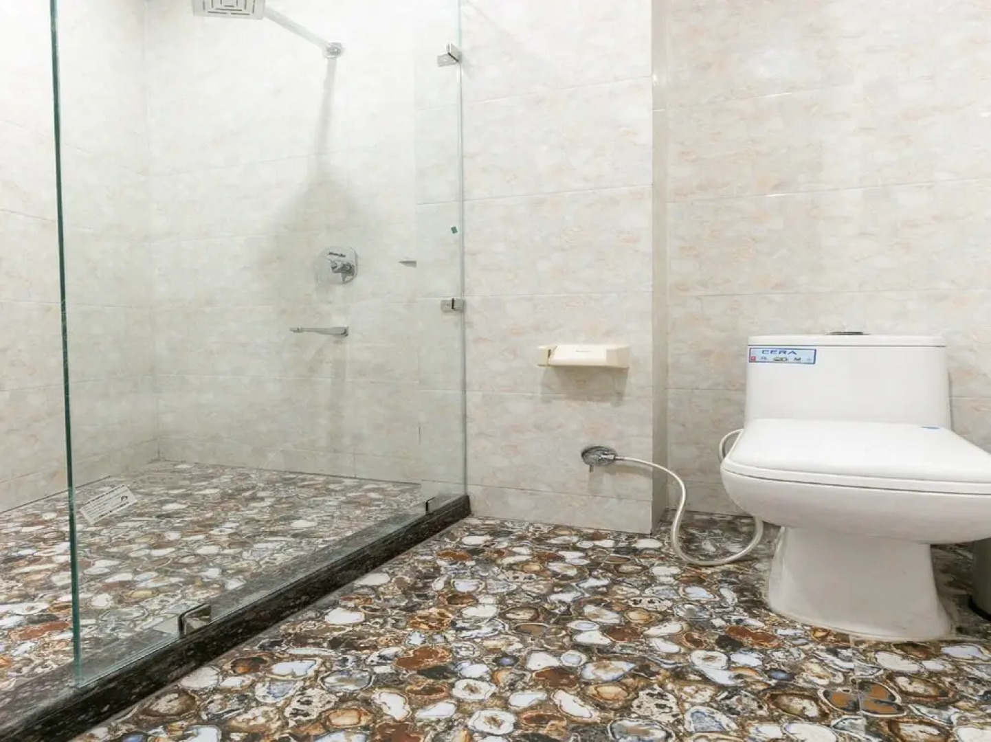 OYO 35938 Hotel Aditya & Kings