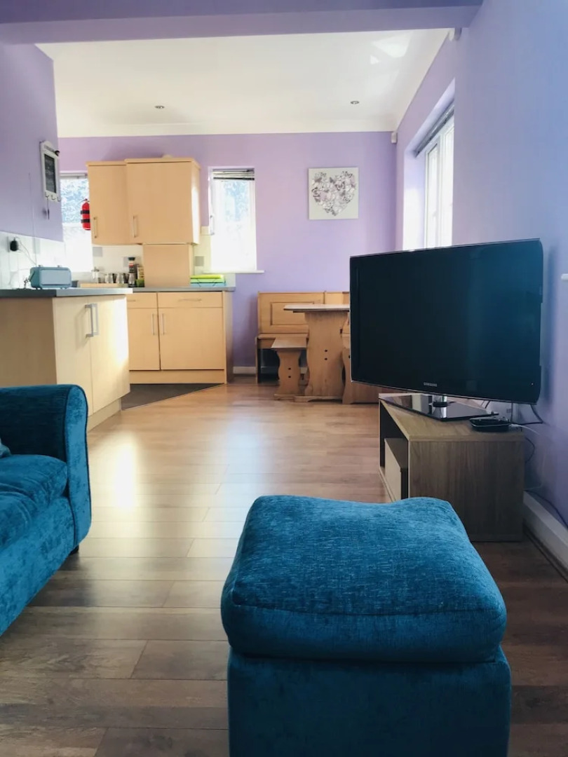 Oxford Street Apartment First Floor