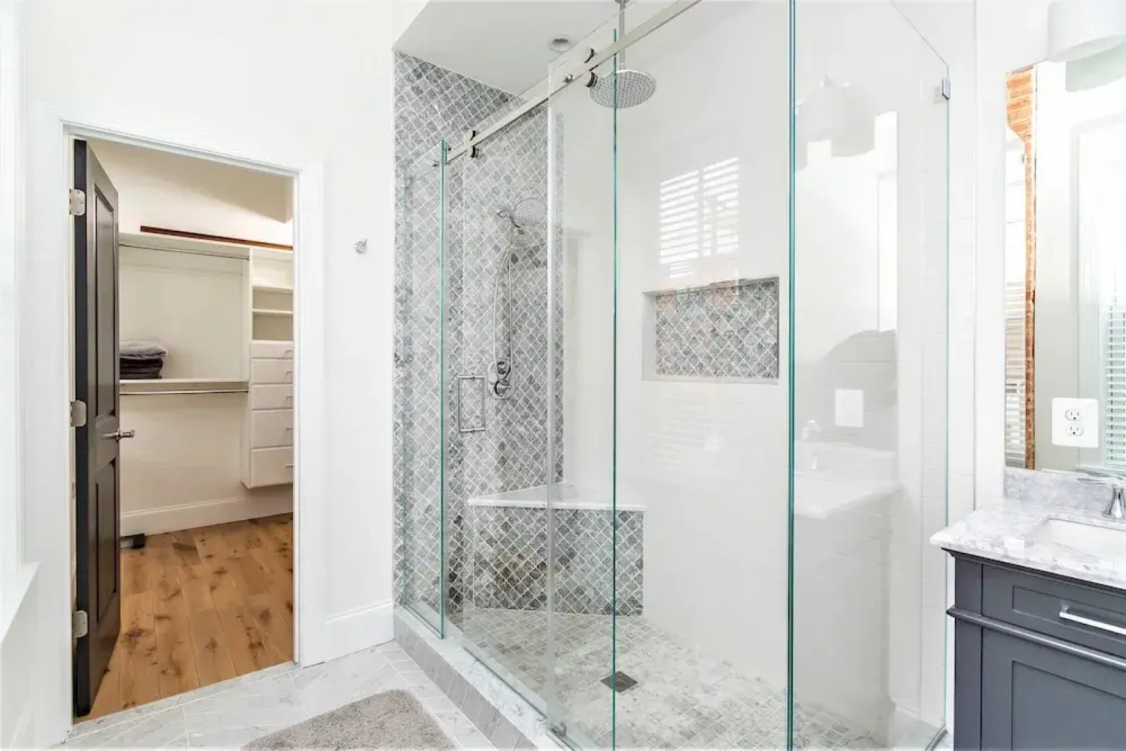 !new! Luxury Home Near Harbor W/rooftop Deck