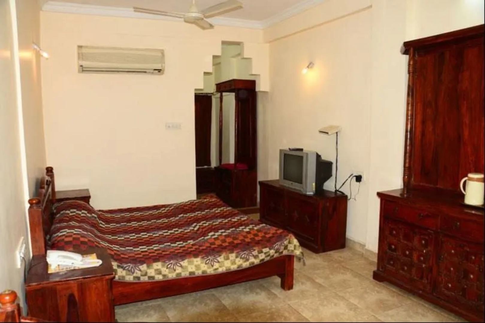 Nakhrali Dhani Village Resort