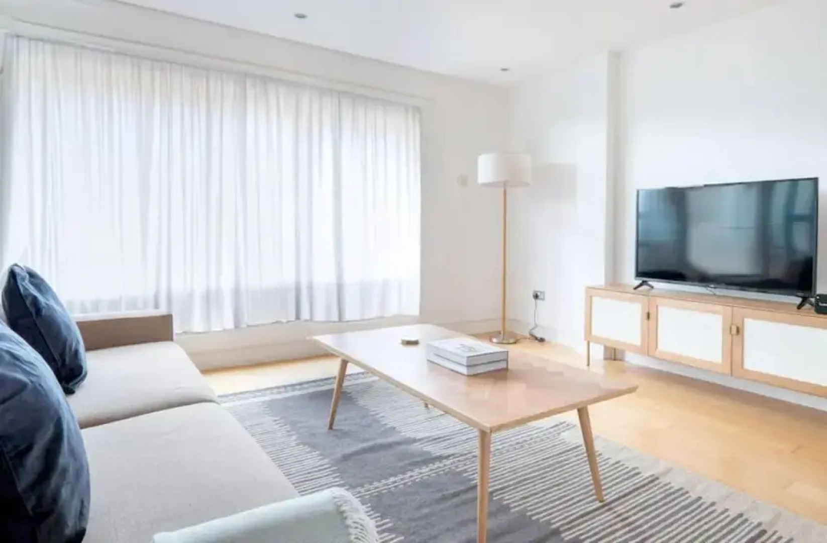 Amazing Place by Liverpool St Station