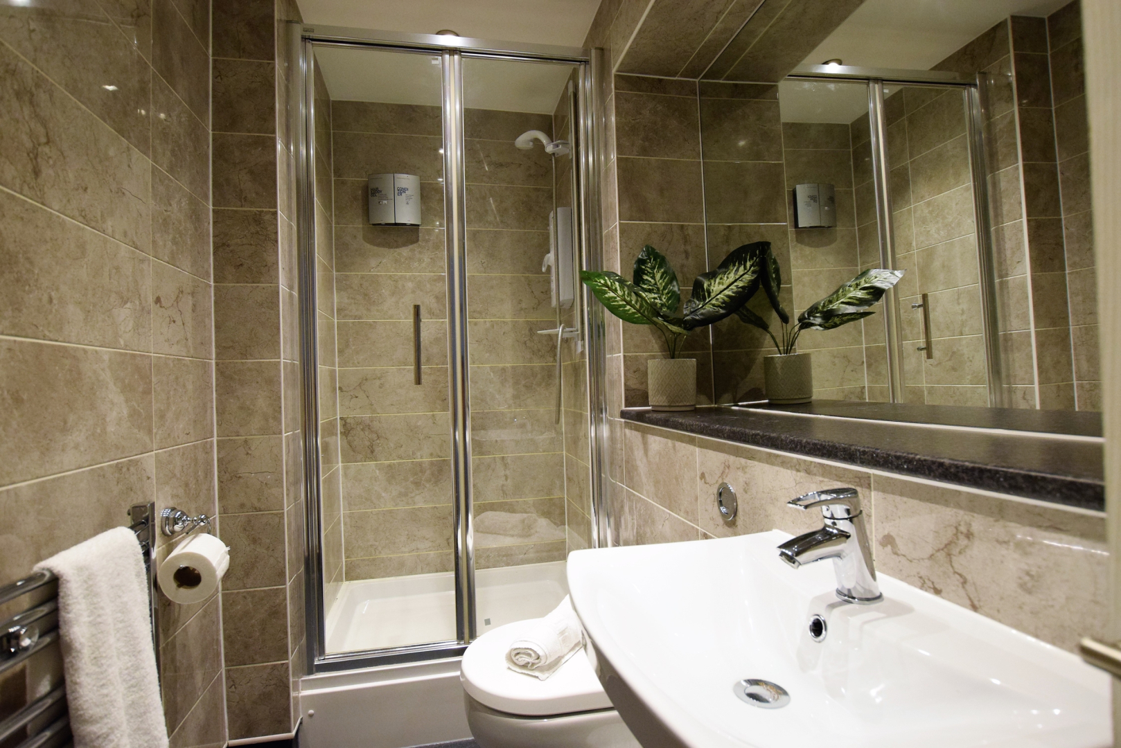 Your Apartment Berkeley Sq Pads #8