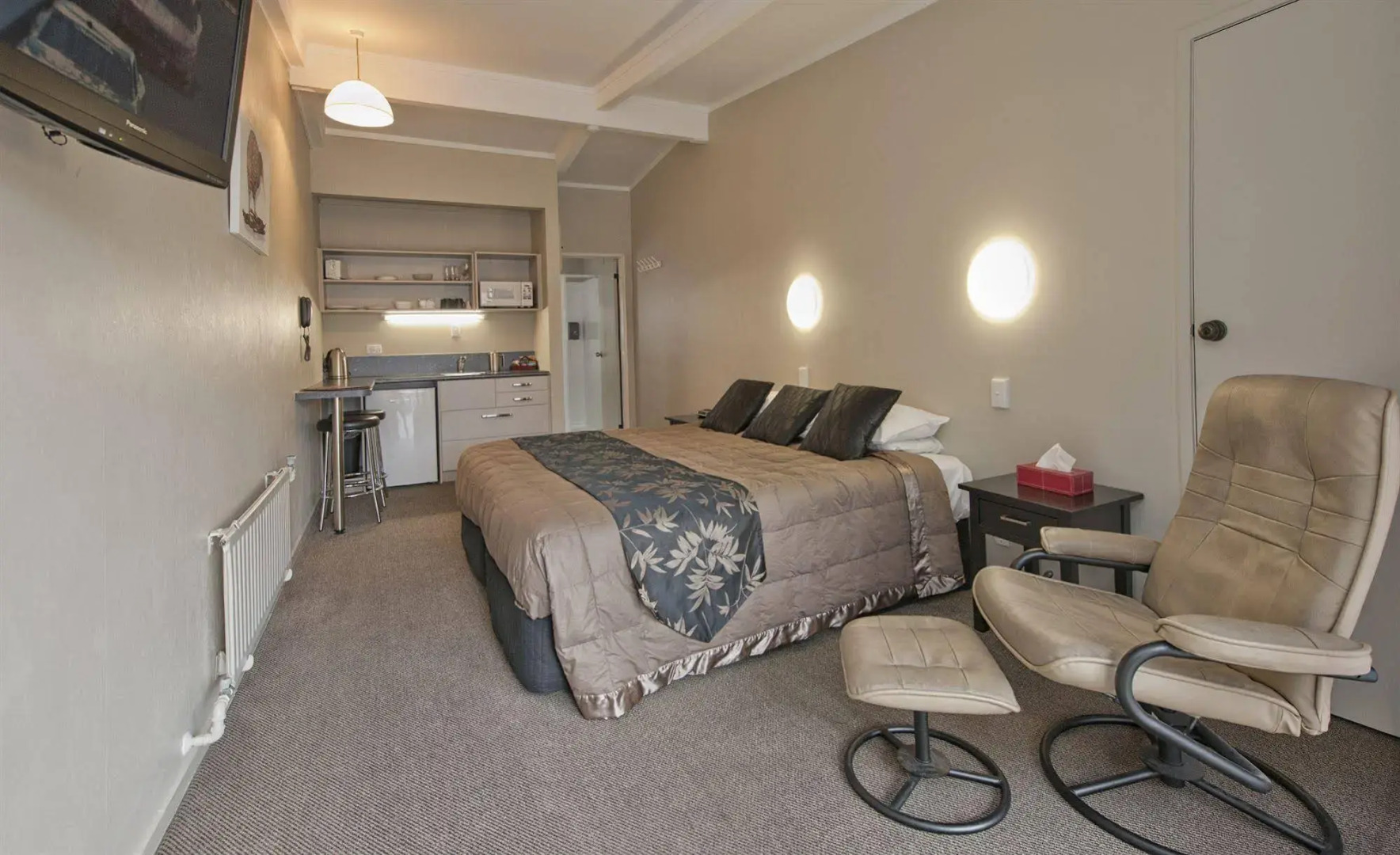 Sport of Kings Motel