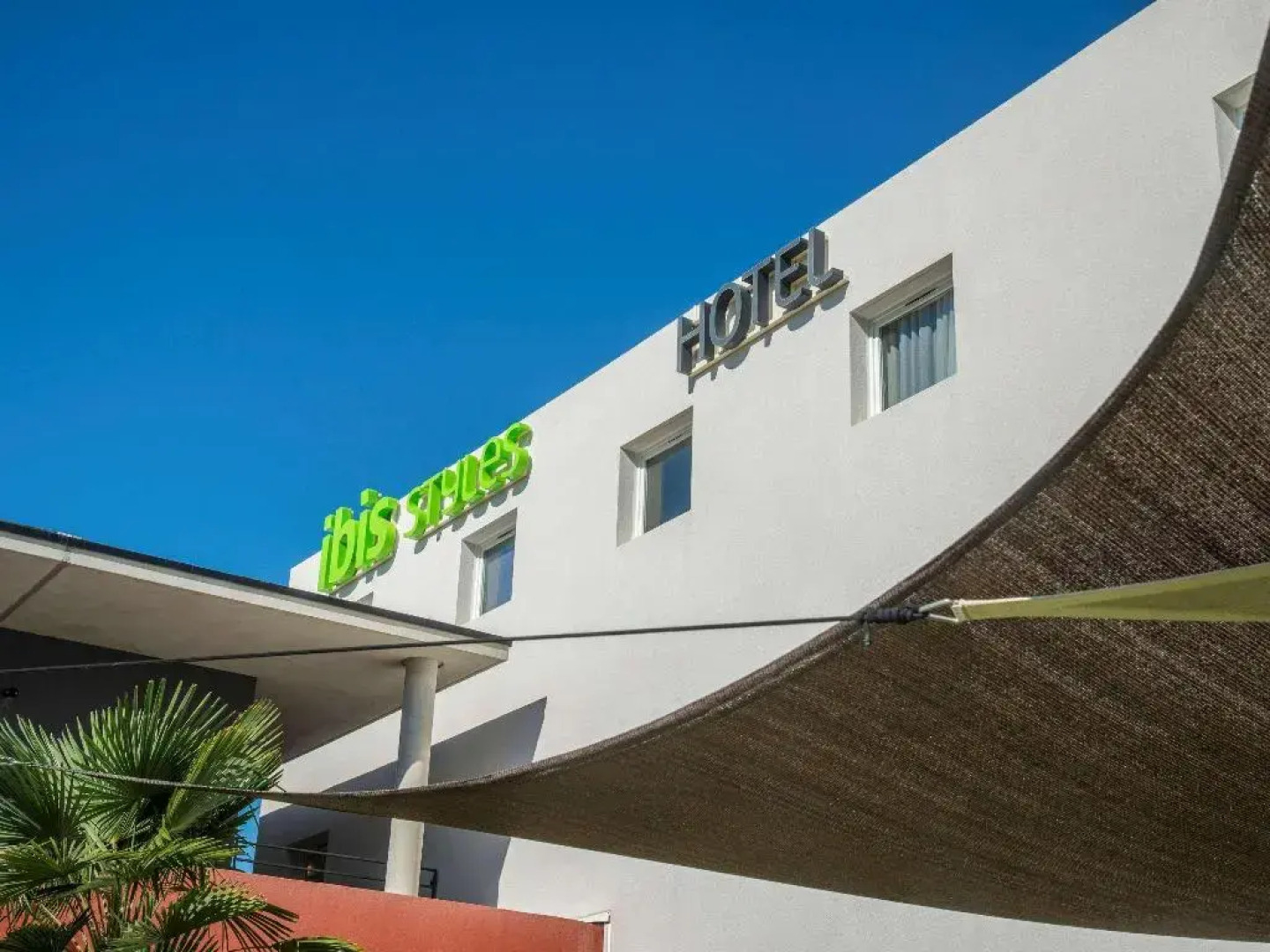 ibis Styles Pertuis Luberon