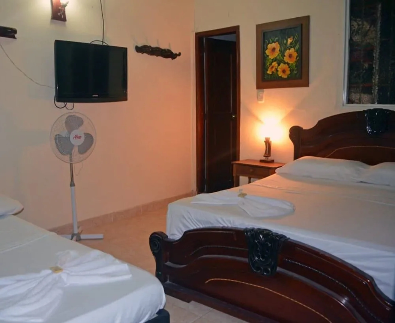 Mayleen Colonial Hotel