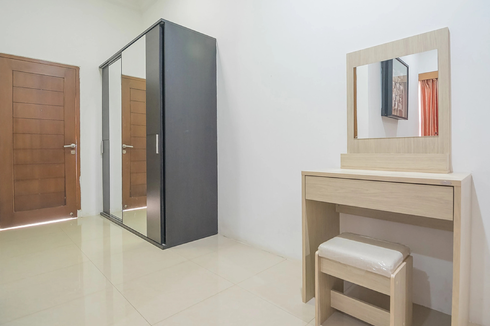 RedDoorz @ Jatinangor