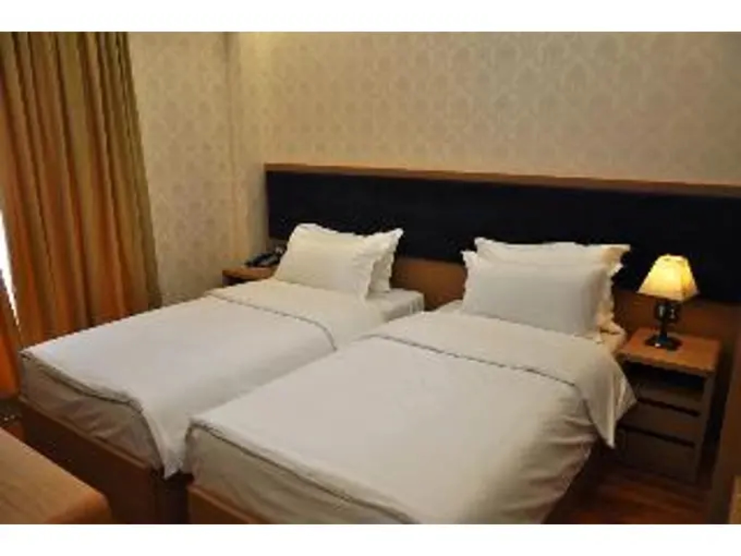 White Dream Hotel