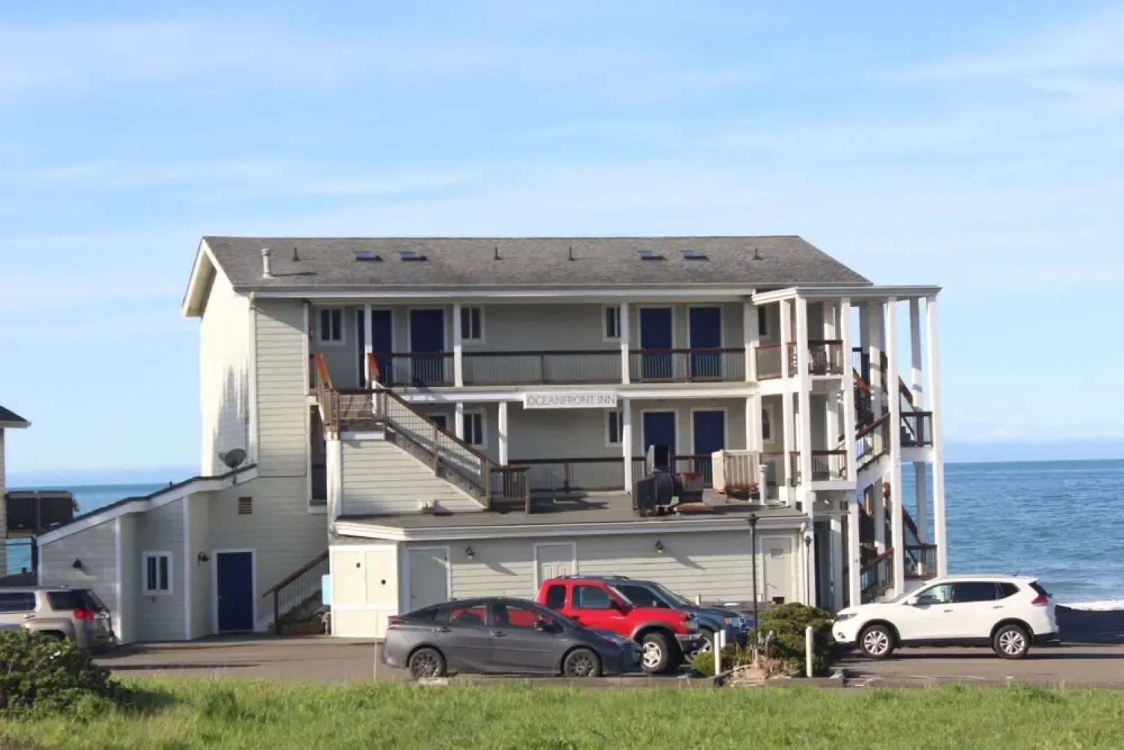 Oceanfront Inn at Shelter Cove