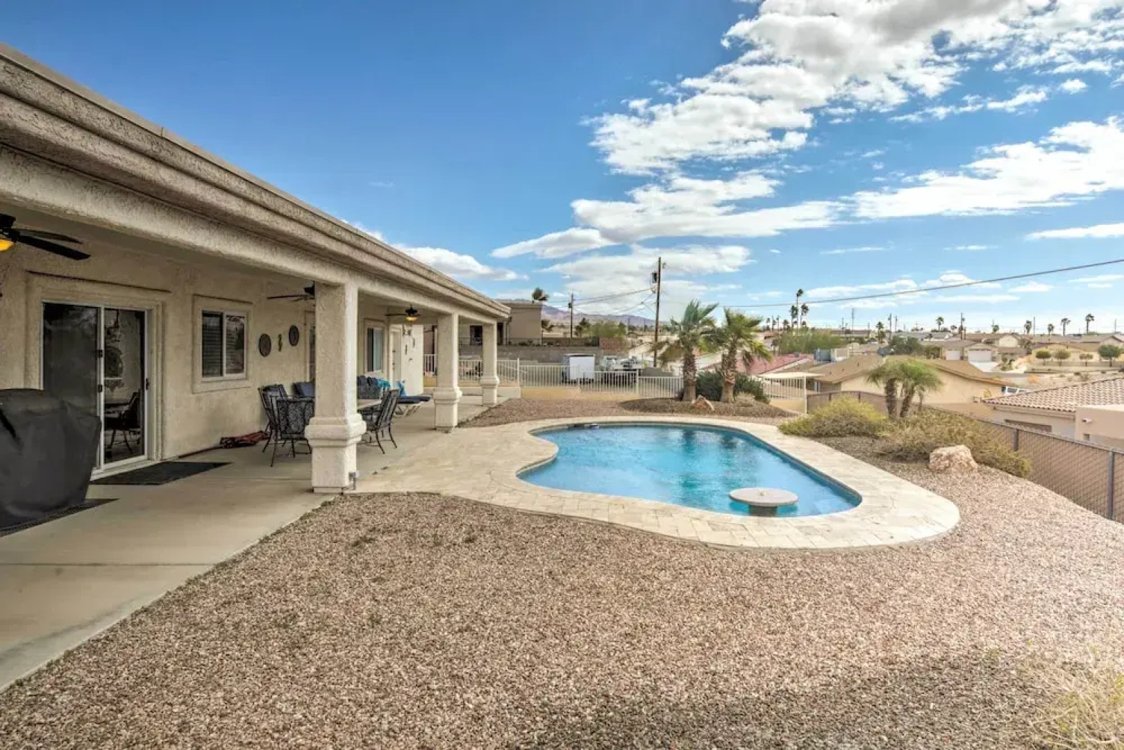 Pool & Yard: Pet-friendly Lake Havasu Home