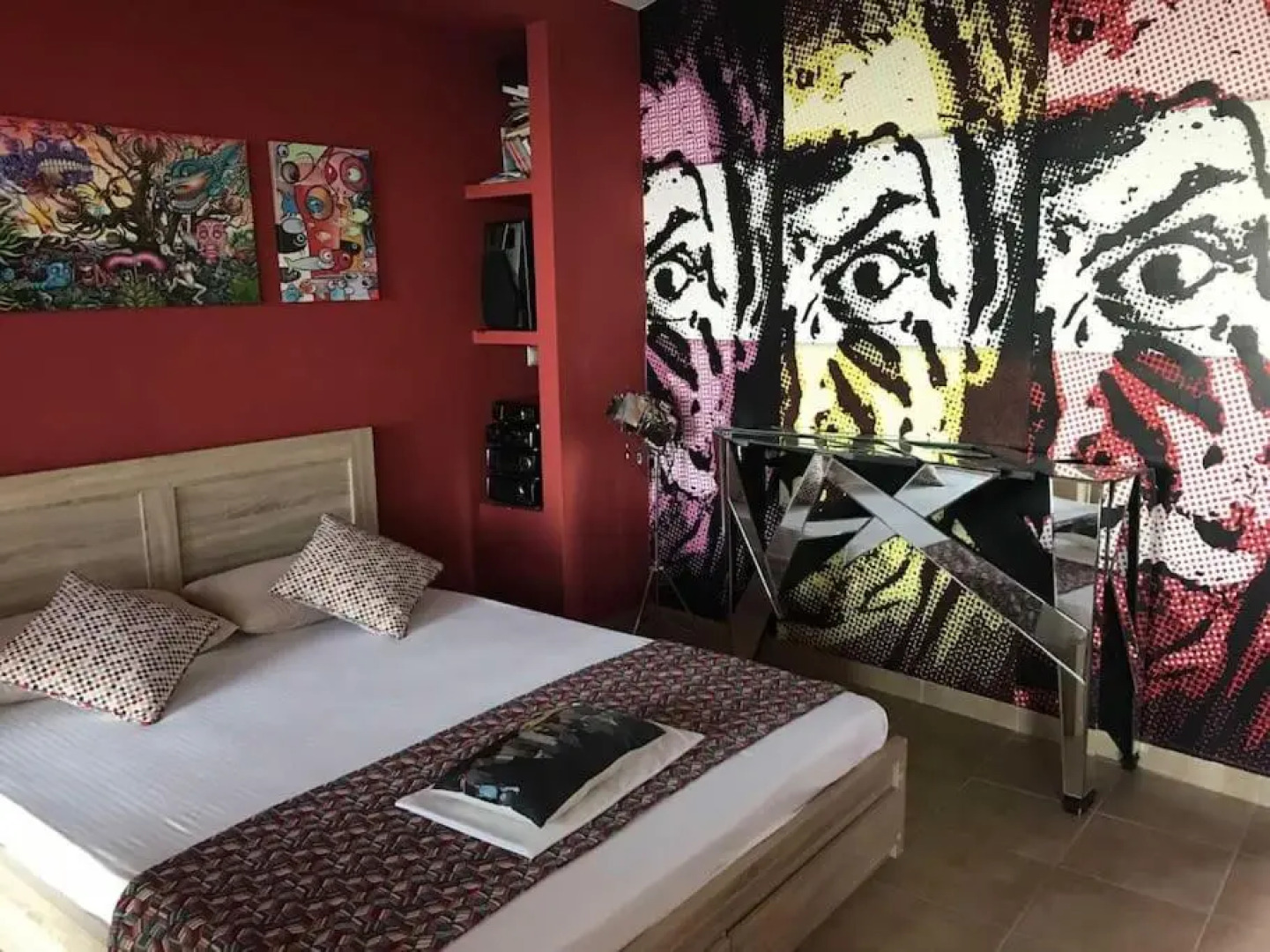 Cathryn Luxury Apartment -3-