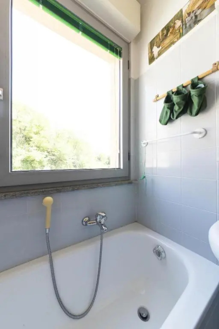 2-Bedroom Lakeview Apartment Bella Gaeta