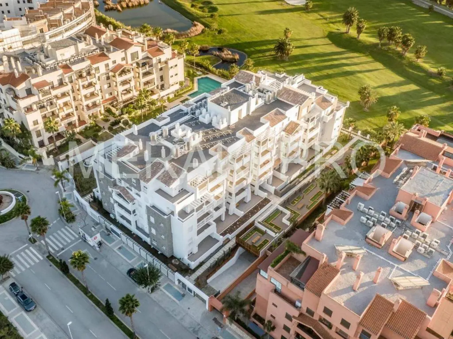 Playa Granada, Piso En Urbanizacion Nueva 6 Pax Beach, Golf, Ski,sun