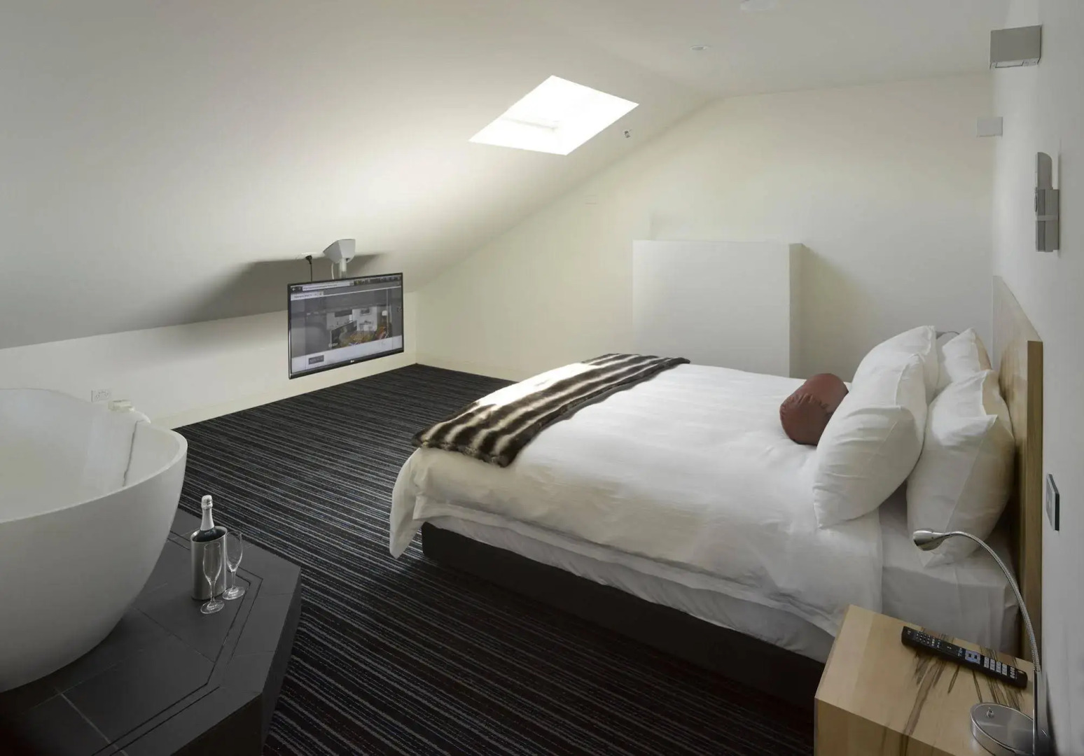 Salamanca Wharf Hotel