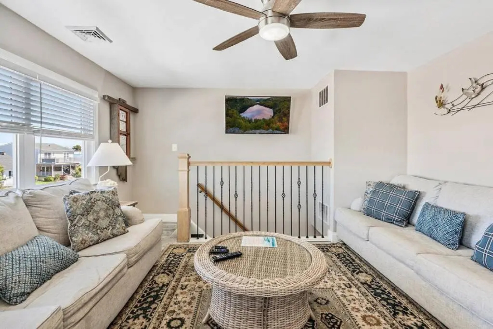 Close to AC Steps to Beach Parking