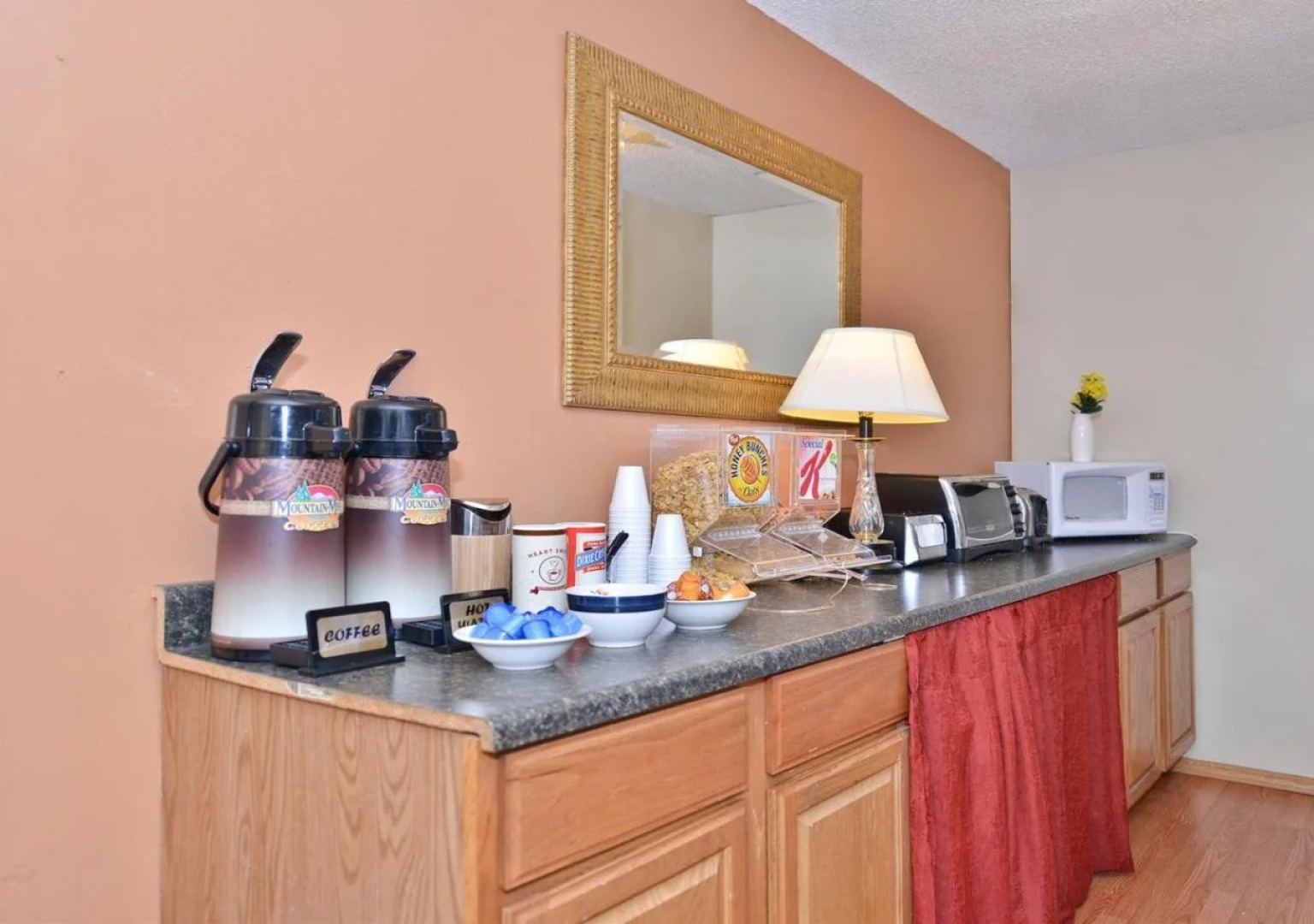 Interurban Suites Hotel