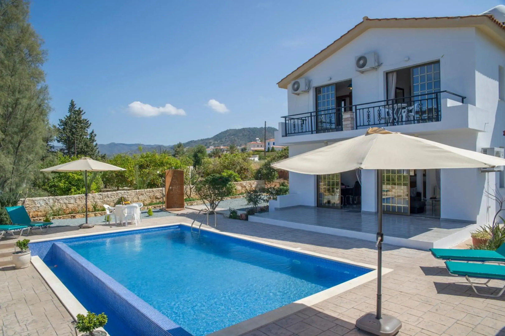 Savvas Villa
