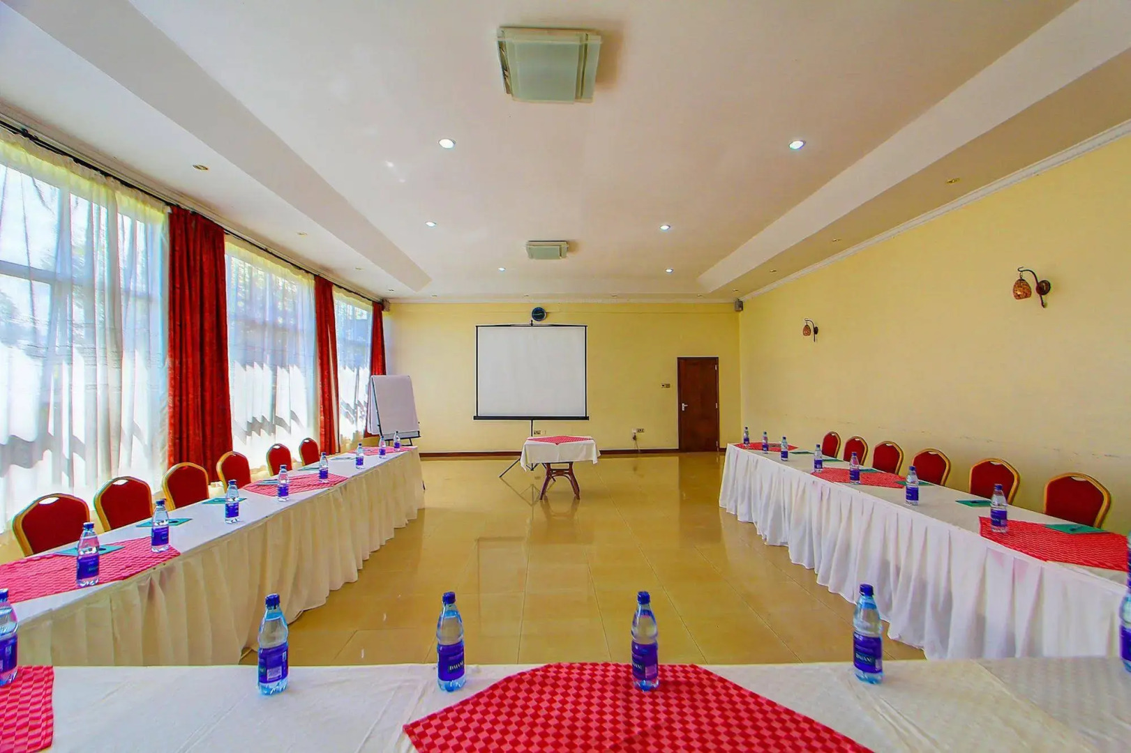 Poa Place Resort & Hotel - Where Nature Meets Comfort