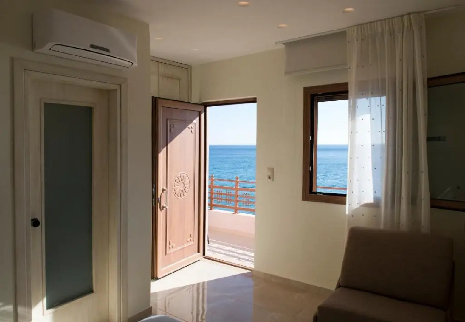 Villa Nostalgia Lentas No3