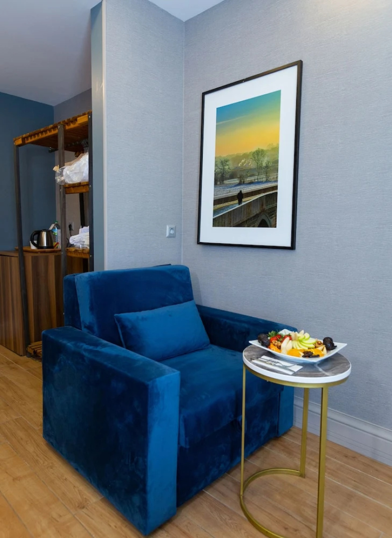 Alan Suites