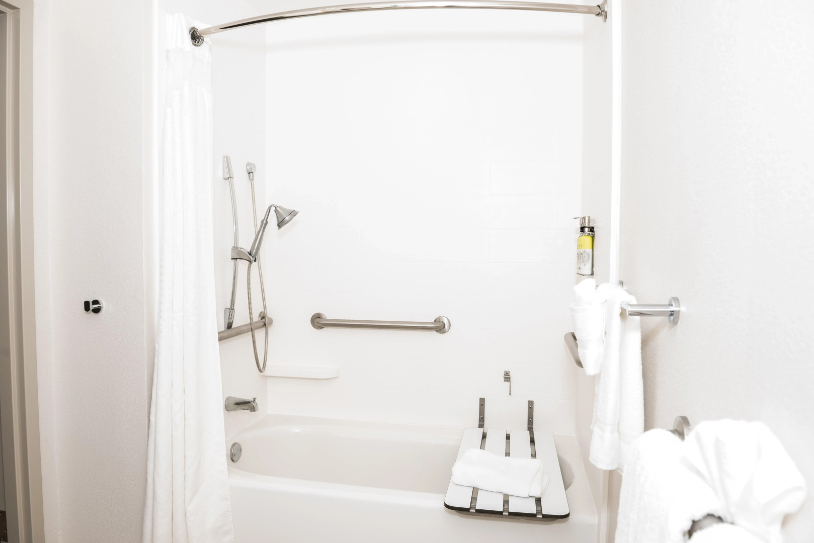 Holiday Inn Express & Suites Tampa USF Busch Gardens by IHG