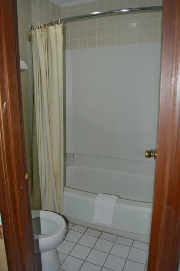 Budget Inn of Claypool Hill