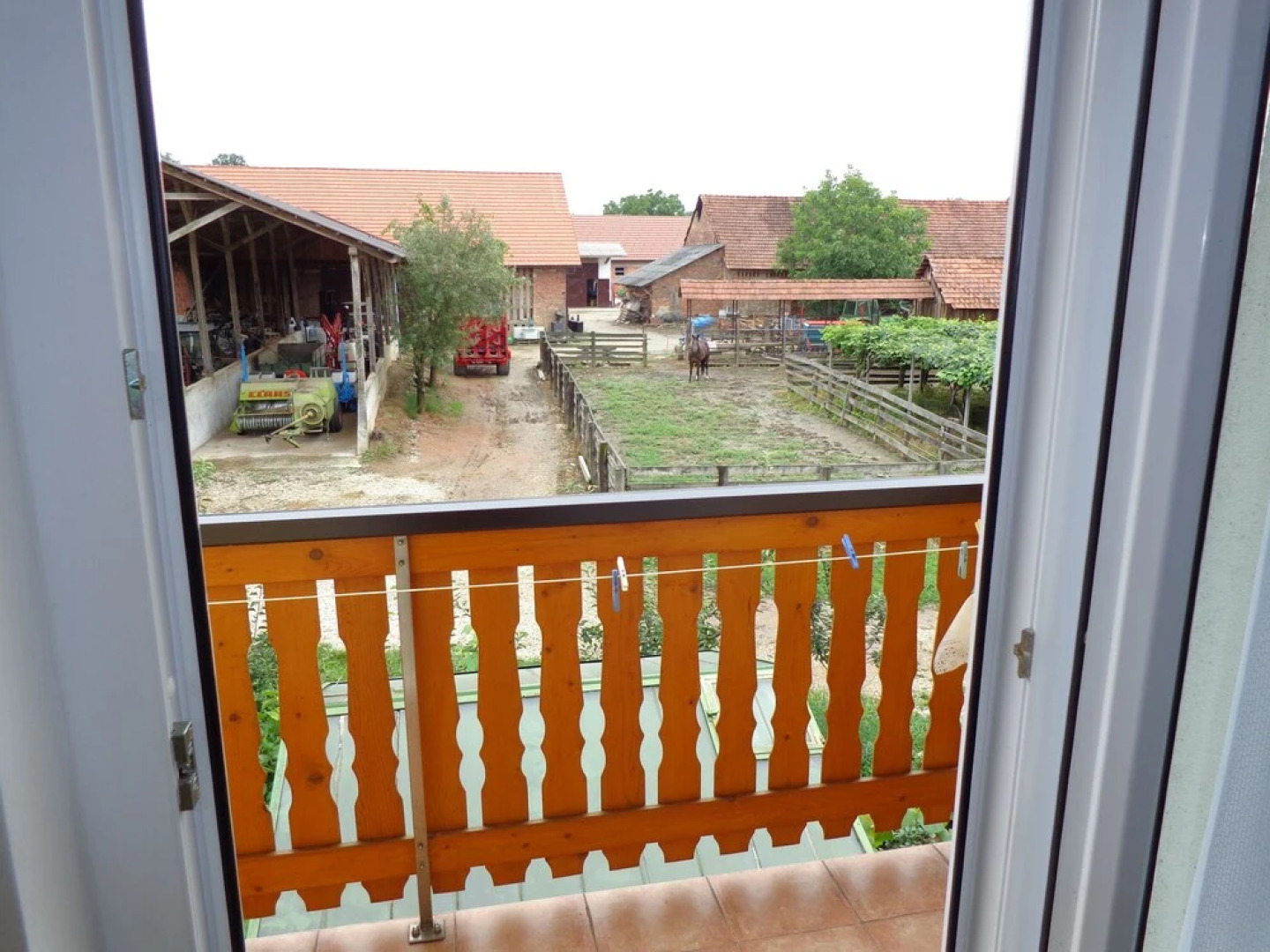 Tourist farm and beekeeping Salamun